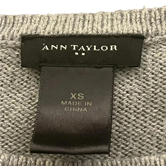 Ann Taylor Deer Sweater Gray Holiday Festive Size XS - Picture 5 of 6